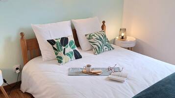 1 Schlafzimmer, BĂŒgeleisen/BĂŒgelbrett, Reisekinderbett, BettwĂ€sche