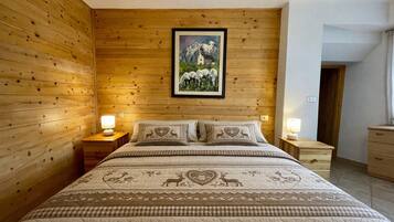 2 chambres, lit parapluie, Wi-Fi gratuit, draps fournis