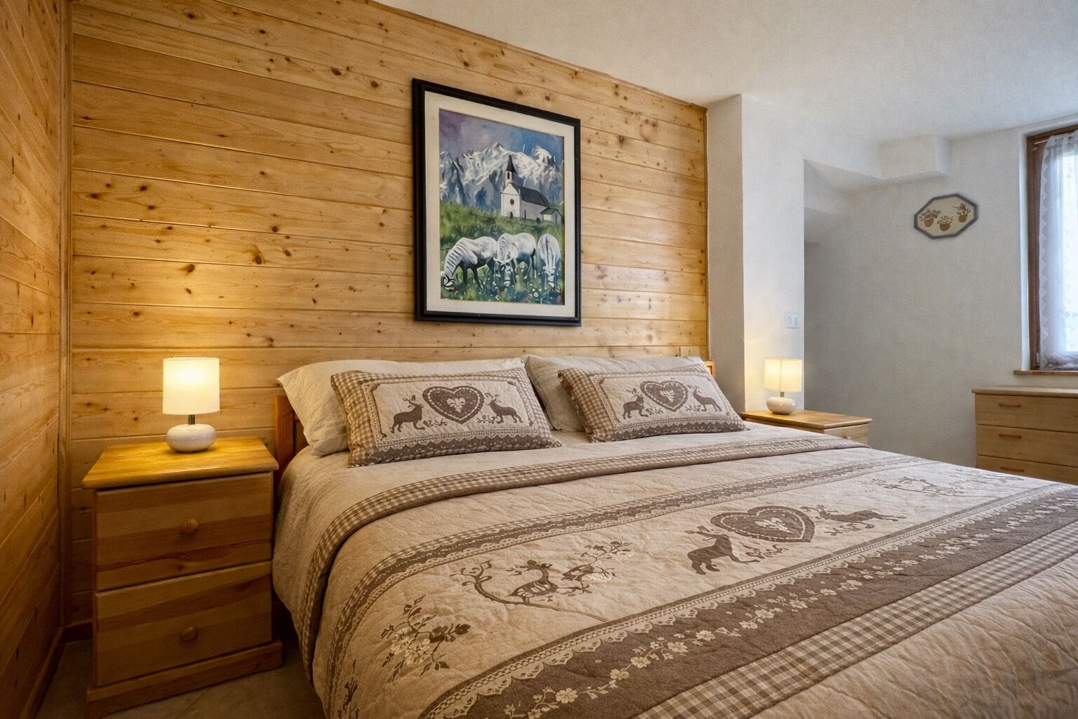 2 Schlafzimmer, Reisekinderbett, kostenloses WLAN, Bettwäsche