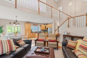 Smart-tv, pejs, bordfodbold, bøger