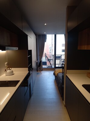 1 bedroom, desk, free WiFi, bed sheets - Loft with Balcony, Coworking Spaces & Gym in Zona Rosa Nogal (Bogota)