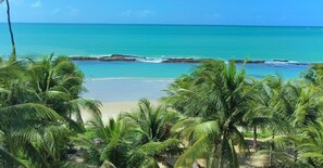 On the beach, white sand, free beach cabanas, sun loungers - Almareia Boutique Hotel (Tamandaré)