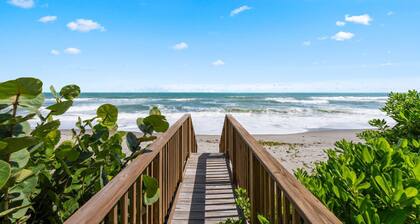 Seabreaker Delight - Direct Ocean Views with Pool!