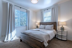 2 soveværelser, skrivebord, Wi-Fi, sengetøj