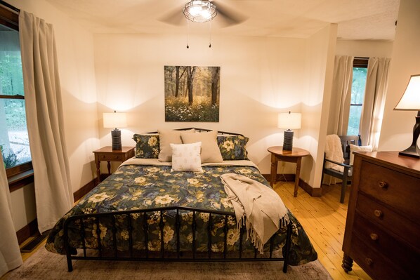 3 chambres, fer et planche à repasser, lit parapluie, Wi-Fi