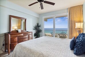 2 bedrooms, desk, iron/ironing board, WiFi - Ocean View, 11th Floor Condo - Laketown Wharf 1106 (Panama City Beach)