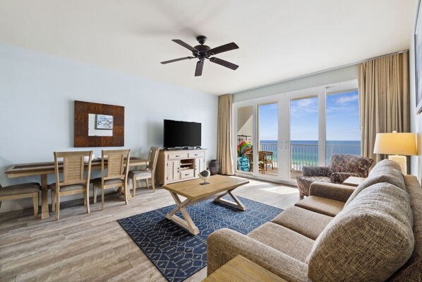 TV - Ocean View, 11th Floor Condo - Laketown Wharf 1106 (Panama City Beach)