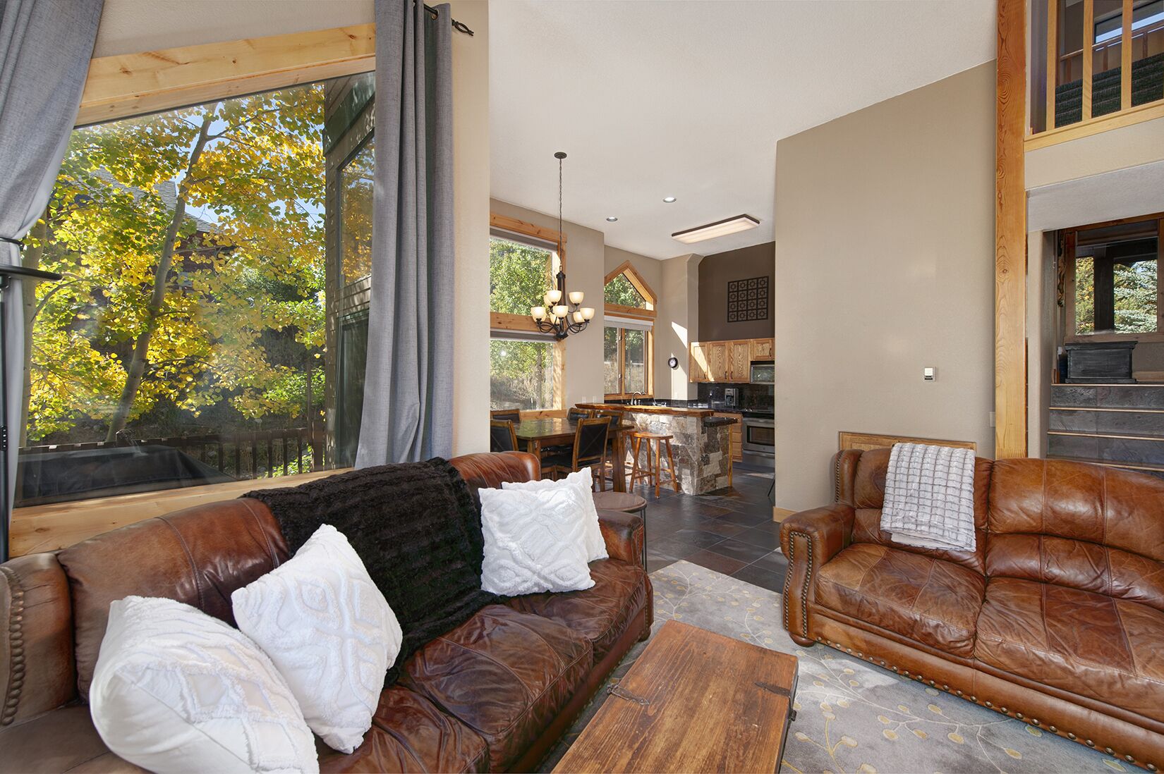 TV, fireplace, stereo