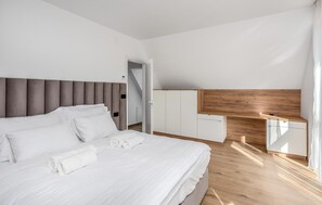 2 bedrooms, free WiFi, bed sheets