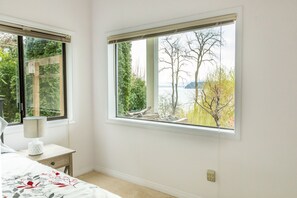 2 quartos, ferros/tábuas de passar roupa, Wi-Fi, roupa de cama