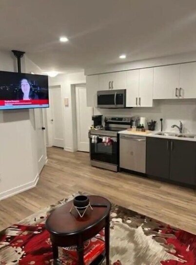 Luxe Townhouse, Niagara Falls