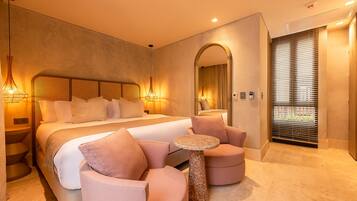 Luxury Room | 1 bedroom, premium bedding, pillow-top beds, minibar