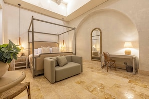 Suíte estúdio, terraço | Roupas de cama premium, camas com colchões pillow-top, frigobar