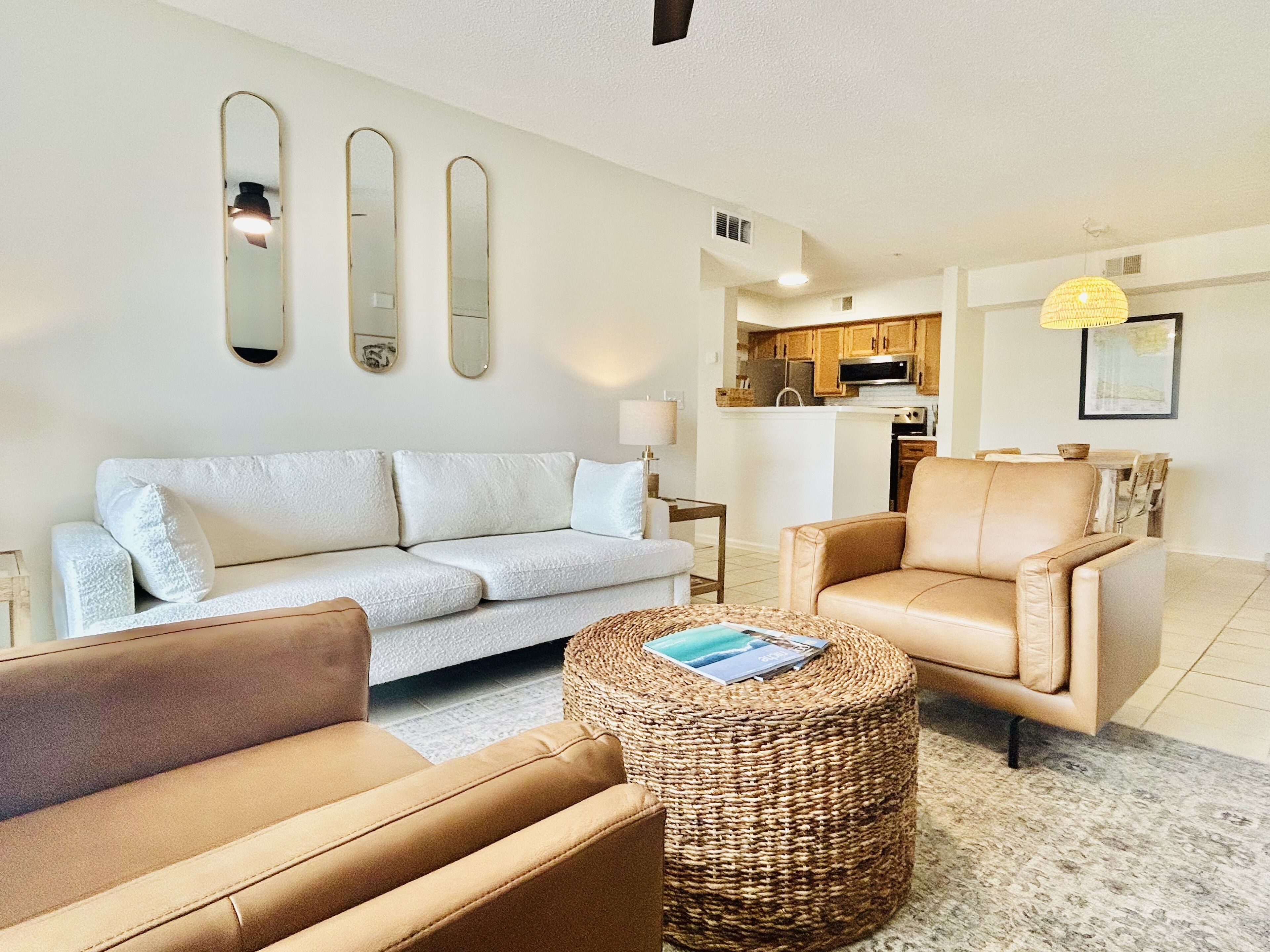 📣 FRESHLY REMODELED - New Listing Price- Destin Condo•pool access•near the Beach