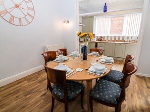 Dining - Through the Looking Glass (Ripon)