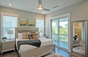 5 bedrooms, iron/ironing board, travel crib, WiFi - Rooftop Hot Tub • Golf Cart | Boujee at the Beach (Inlet Beach)