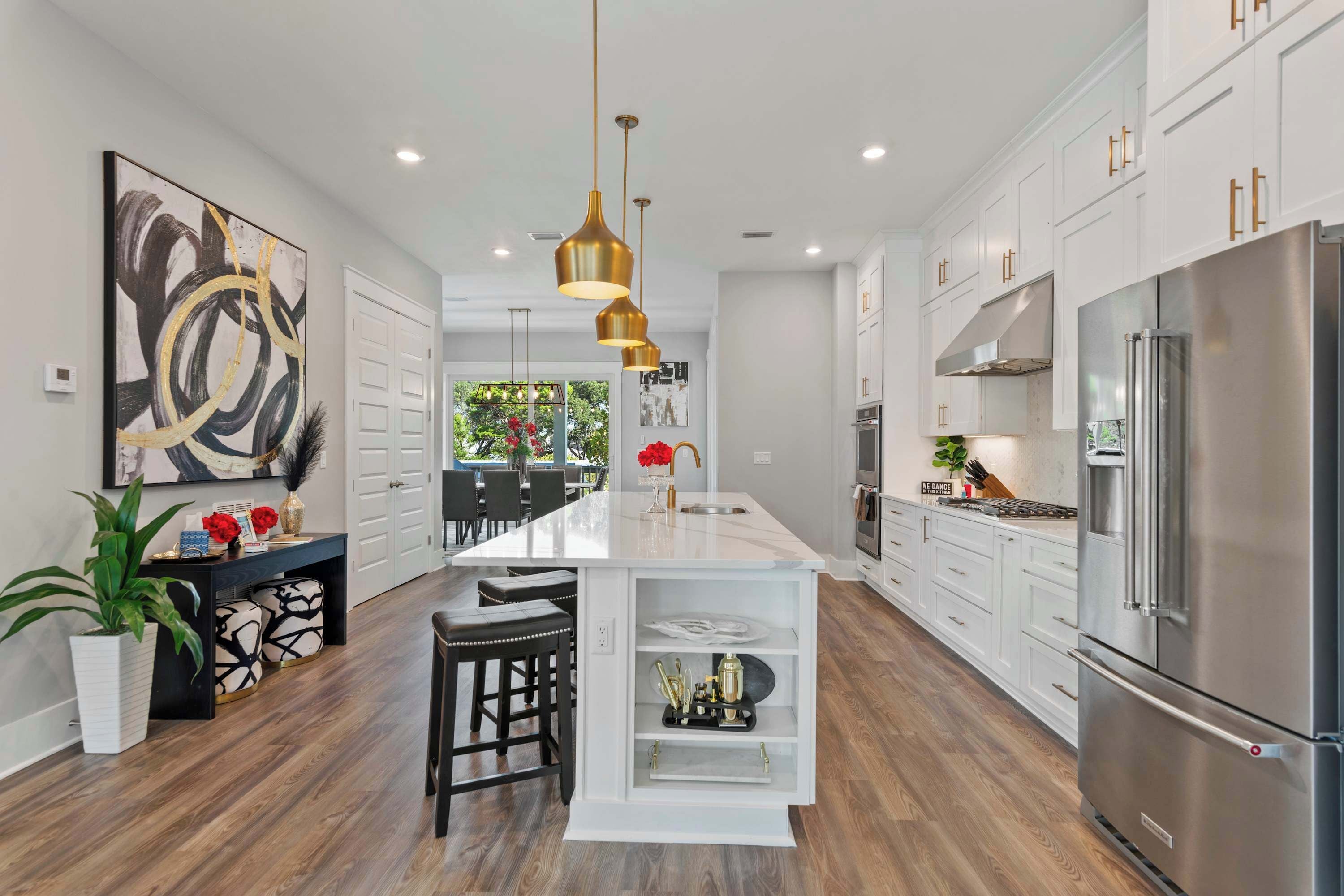 ثلاجة، ميكروويف، فرن، موقد طهي مسطح