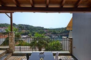 Traditional House | Beach/ocean view - Petrino (Alonissos)