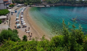 Beach nearby, white sand - Petrino (Alonissos)