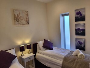 2 bedrooms