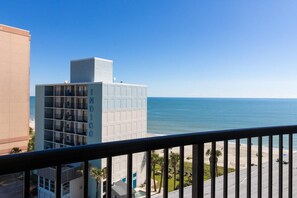 Property grounds - Newly Renovated 3 Bedroom Condo by the Sea (Myrtle Beach)
