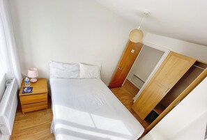 2 bedrooms, iron/ironing board, WiFi, bed sheets - Charming Urban Retreat - Central Manchester Delight (Manchester)