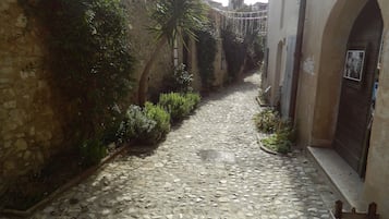 Enceinte de lâhĂ©bergement