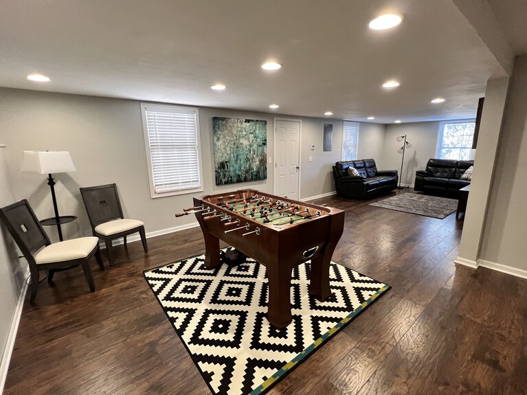 3 Bedroom, 2 Full Baths, Plus Finished Basement With Additional Bed - Auburn, GA