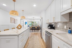 Fridge, microwave, oven, stovetop - Waves, White Sand & Private Beach at Club Longboat #312 Condo by RVA (Longboat Key)