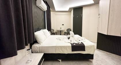 Marina Lora Butik Otel Sığacık