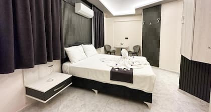 Marina Lora Butik Otel Sığacık