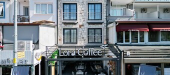 Marina Lora Butik Otel Sığacık