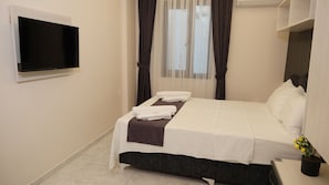 Economy Double Room | Individually decorated, individually furnished, free WiFi