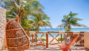 Property grounds - Spacious luxury in this 7 bedroom villa, 2 pools and so much more! (Akumal)