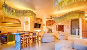 Smart TV, stereo - Spacious luxury in this 7 bedroom villa, 2 pools and so much more! (Akumal)