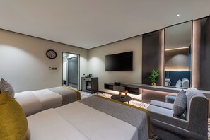 行政双床房 | 办公桌、免费 WiFi
