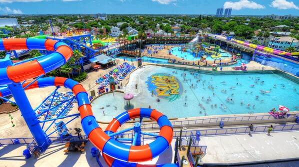 Pool - Pool/Beach Open! Sherwin Penthouse - Direct Oceanfront #4 (Daytona Beach Shores)