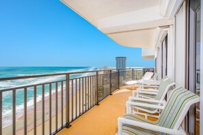 Property grounds - Pool/Beach Open! Sherwin Penthouse - Direct Oceanfront #4 (Daytona Beach Shores)