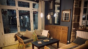 Premium bedding, blackout drapes, iron/ironing board (on request) - L'AccrocheCoeur (Saint-Malo)