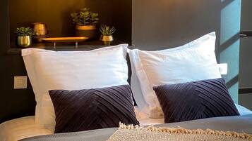 Kamar Double Deluks, tepi pantai | Seprai premium dan didekorasi berbeda-beda