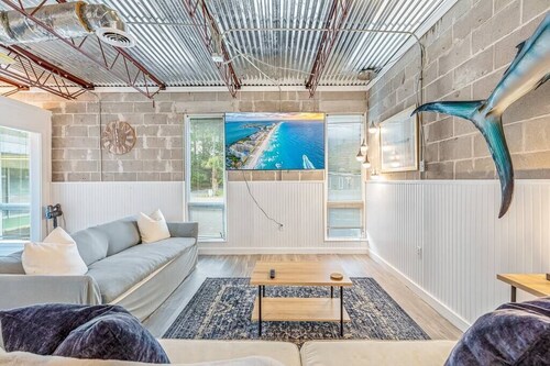 Surf Loft: cool, chill & convenient 2 all the fun!