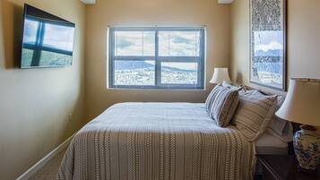 Kondominium, 2 kamar tidur | 2 kamar tidur, ruang kerja ramah laptop, dan Wi-Fi gratis