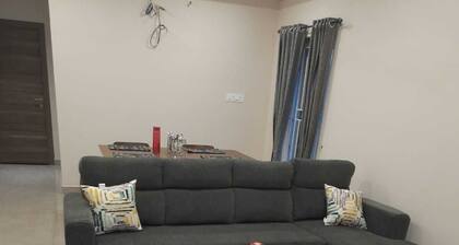 A cozy fully furnished 3-bedroom apartment