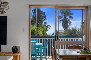 Dining - Coastal Oasis - Papamoa Beach Holiday Home (Papamoa)