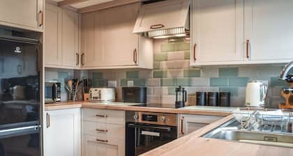 2 bedroom accommodation in Ingleton