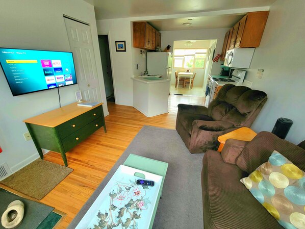 TV, lareira