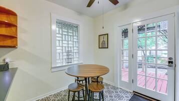 Nhà (2 Bedrooms) | Nội thất