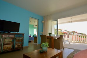 Living area - Blue Bay Beach Apartments (Sint Michiel)