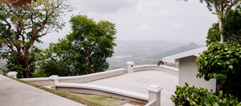 LA CASITA - Cozy retreat on top of PR mountains with stunning south coast views!