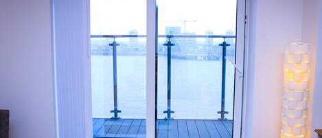 Apartment, 1 King Bed | Interior